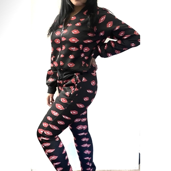 NWT Allover Lips print Jacket & Pant Set  S/M/L/XL - Picture 2 of 12
